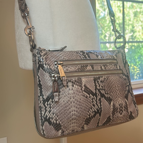 Cole Haan Handbags - Cole Haan snakeskin crossbody bag